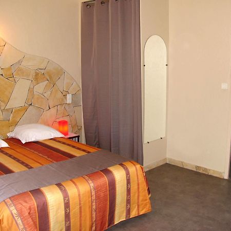 Hotel Et Studios Les Amandiers Saint-Raphaël Zewnętrze zdjęcie